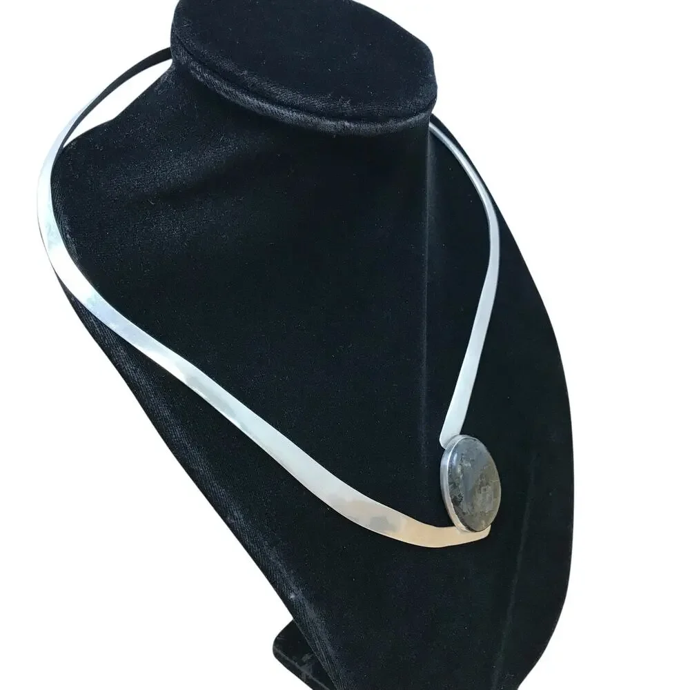 Sterling Silver Modernist Large Labradorite Gemstone Oval Neck Ring Necklace